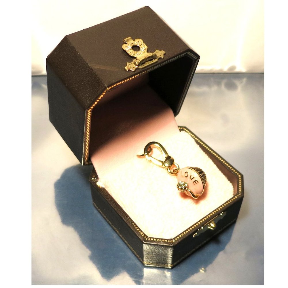 JUICY COUTURE - CHARM -  Gold Tone Pink Cupcake LOVE G & P Charm - Picture 3 of 7